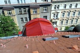 Natěr střechy, Mánesova, Praha