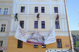 Instalace banneru Praha