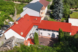 Obnova nátěru plechové střechy, 400 m²