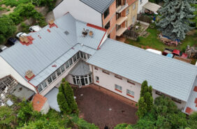 Nátěr střechy na Praze 8 - Výškovípracanti