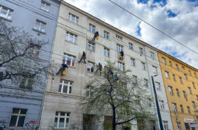 Nátěr a oprava fasády včetně klempířských prvků